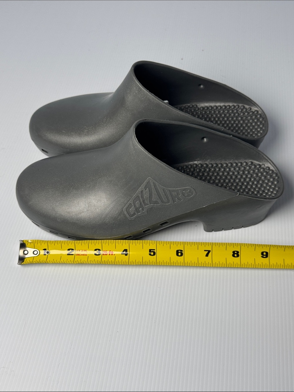 CALZURO Adult Classic Clogs Shimmer Gray Slip-On Heeled Textured Footbed 38-39 - Picture 9 of 10